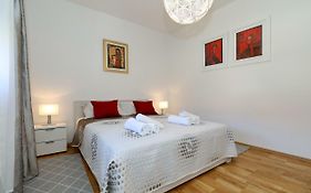 Apriori Apartments - Free Parking